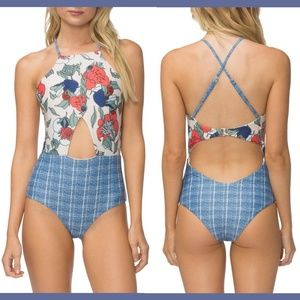 NWT $146‎ TAVIK Lela One-Piece Swimsuit in Floral Tropioca [SZ Medium ]